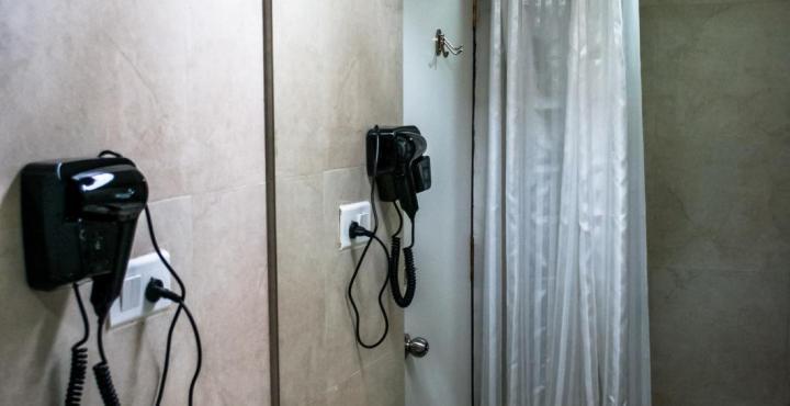 Monarch Brigade Road Hotel Bangalore Bagian luar foto